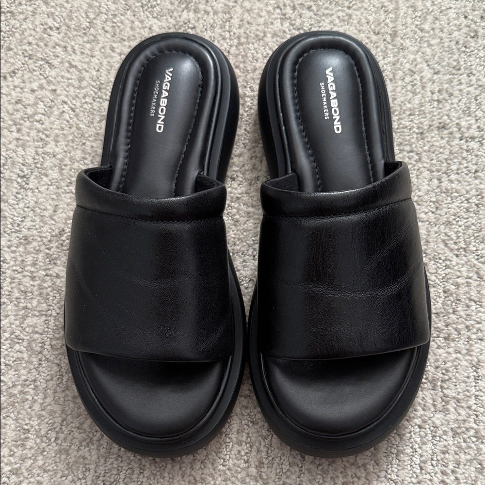 Vagabond Classic Black Slides